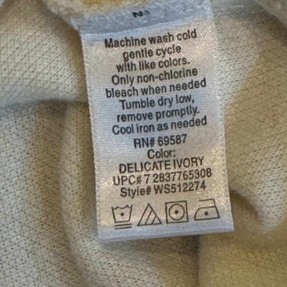 White Stag SZ L Holiday Embroidered Snow HoHo Tee Party Long Sleeve Winter Top - Picture 7 of 9